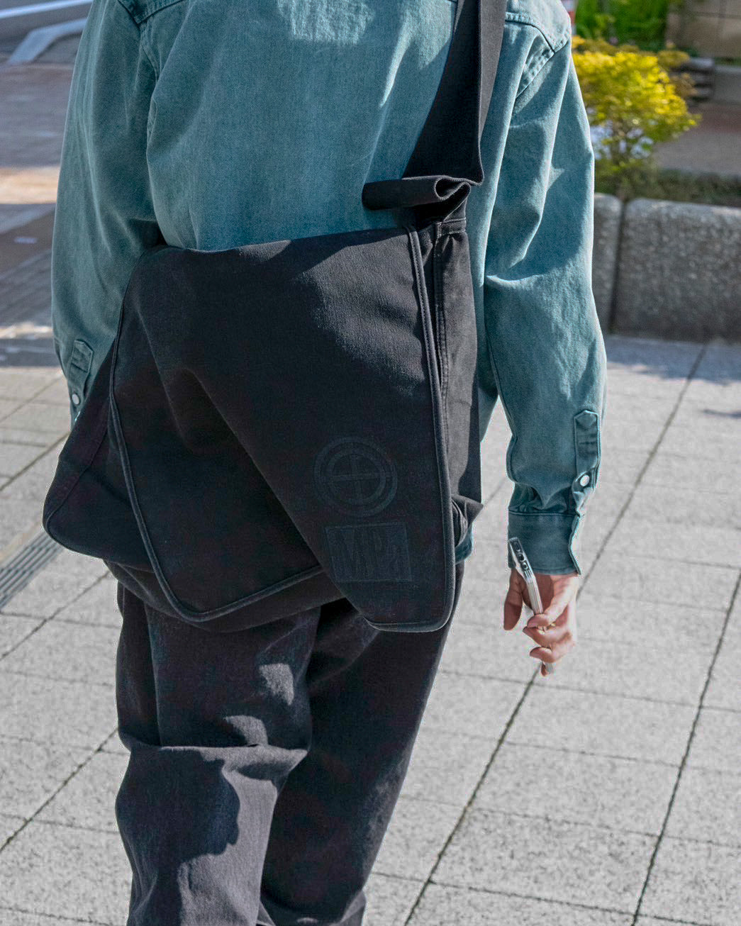 【PLASTICPRODUCT】MPA SANDING CROSS BAG - BLACK
