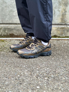 【ASICS SPORTSTYLE】GEL-NYC - DARK SEPIA/CLAY CANYON