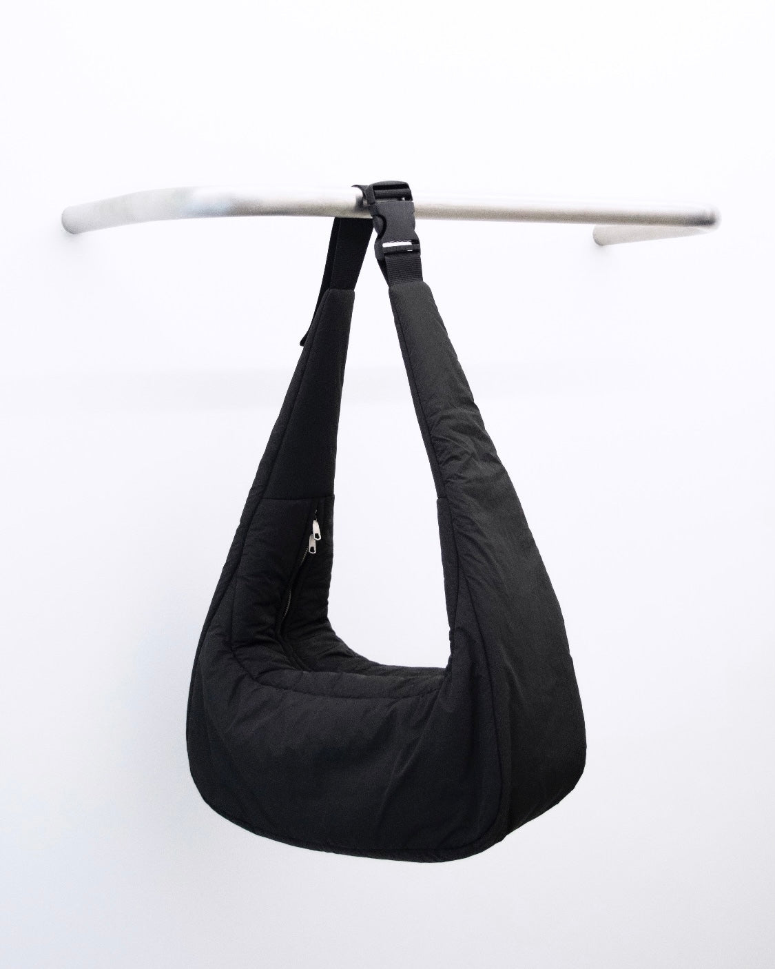 【WANNA FOUNDATION】NYLON PUFF SHOLDER BAG - BLACK 予約商品