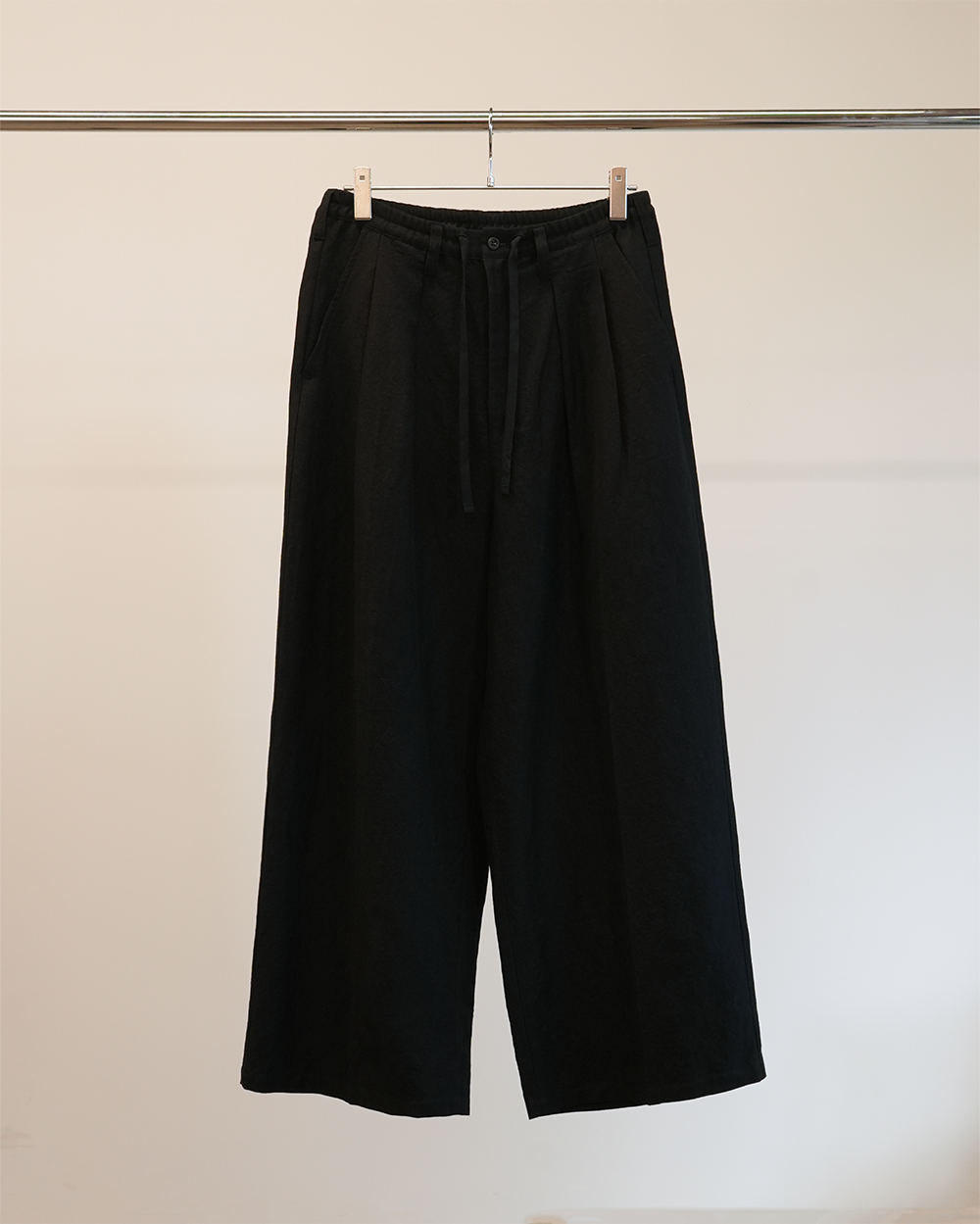 【ANCELLM】W/L WIDE EASY TUCK SLACKS - BLACK