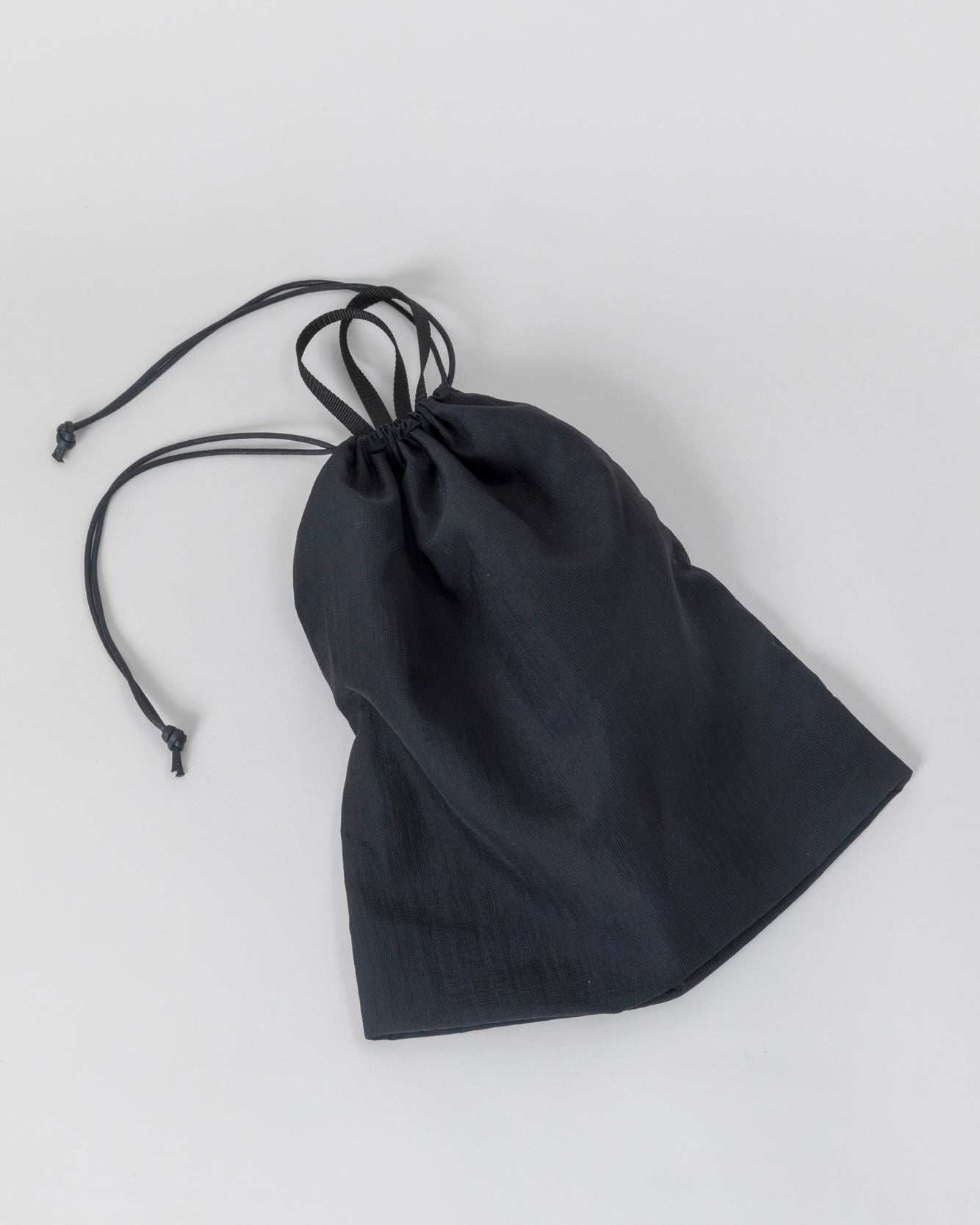 [ERA.] SHEER RIPSTOP FLAT KINCHAKU LARGE - BLACK