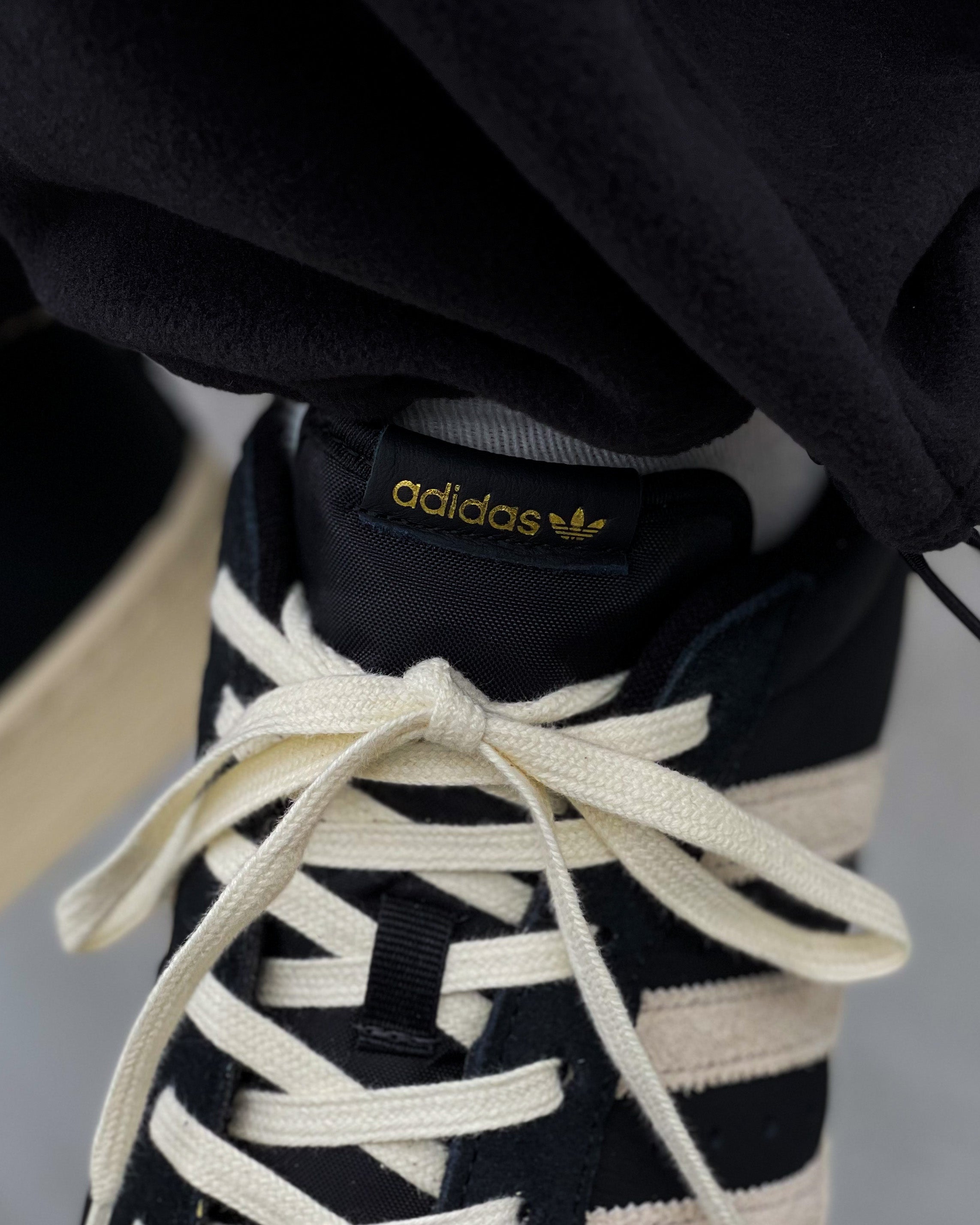 【ADIDAS】SUPERSTAR 82 -  CORE BLACK×CREAM WHITE