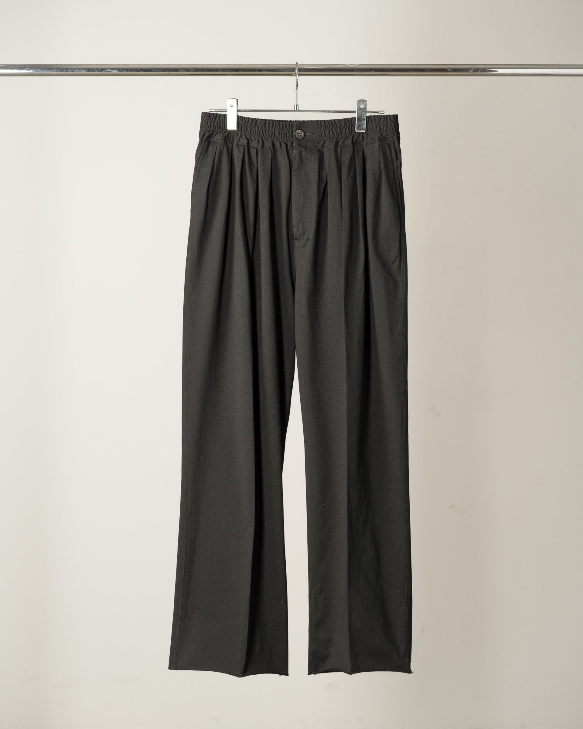 [ANCELLM] CUT GATHER EASY PANTS - BLACK