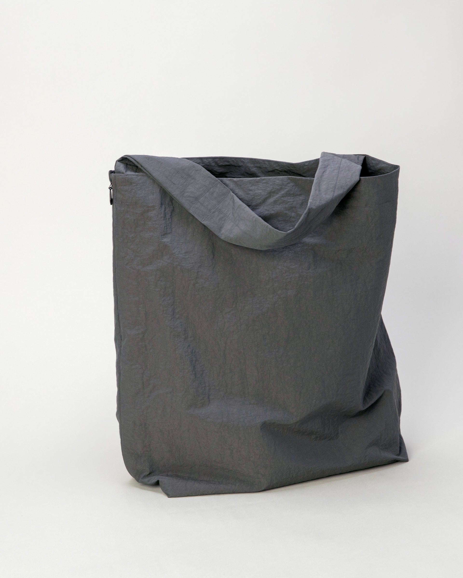 [ERA.]SHRINK PIPE BAG - GRAY