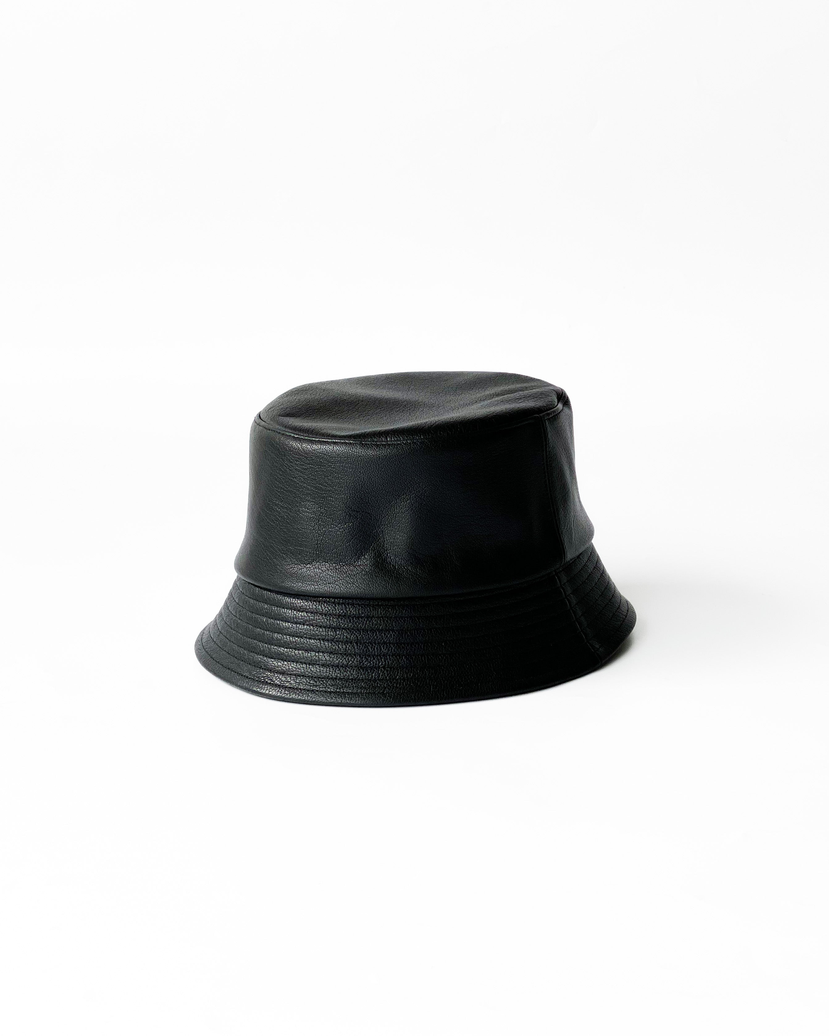 KIJIMA TAKAYUKI】GOAT LEATHER BUCKET HAT - BLACK – pan-kanazawa