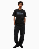 Load image into Gallery viewer, [THISISNEVERTHAT] METALLIC LOGO TEE - BLACK
