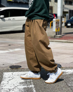 Load image into Gallery viewer, [REFOMED] KATSURAGI DENIM KNICKERBOCKERS - NAVY
