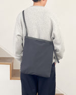 Load image into Gallery viewer, [ERA.] BIG FLAT BAG - GRAY
