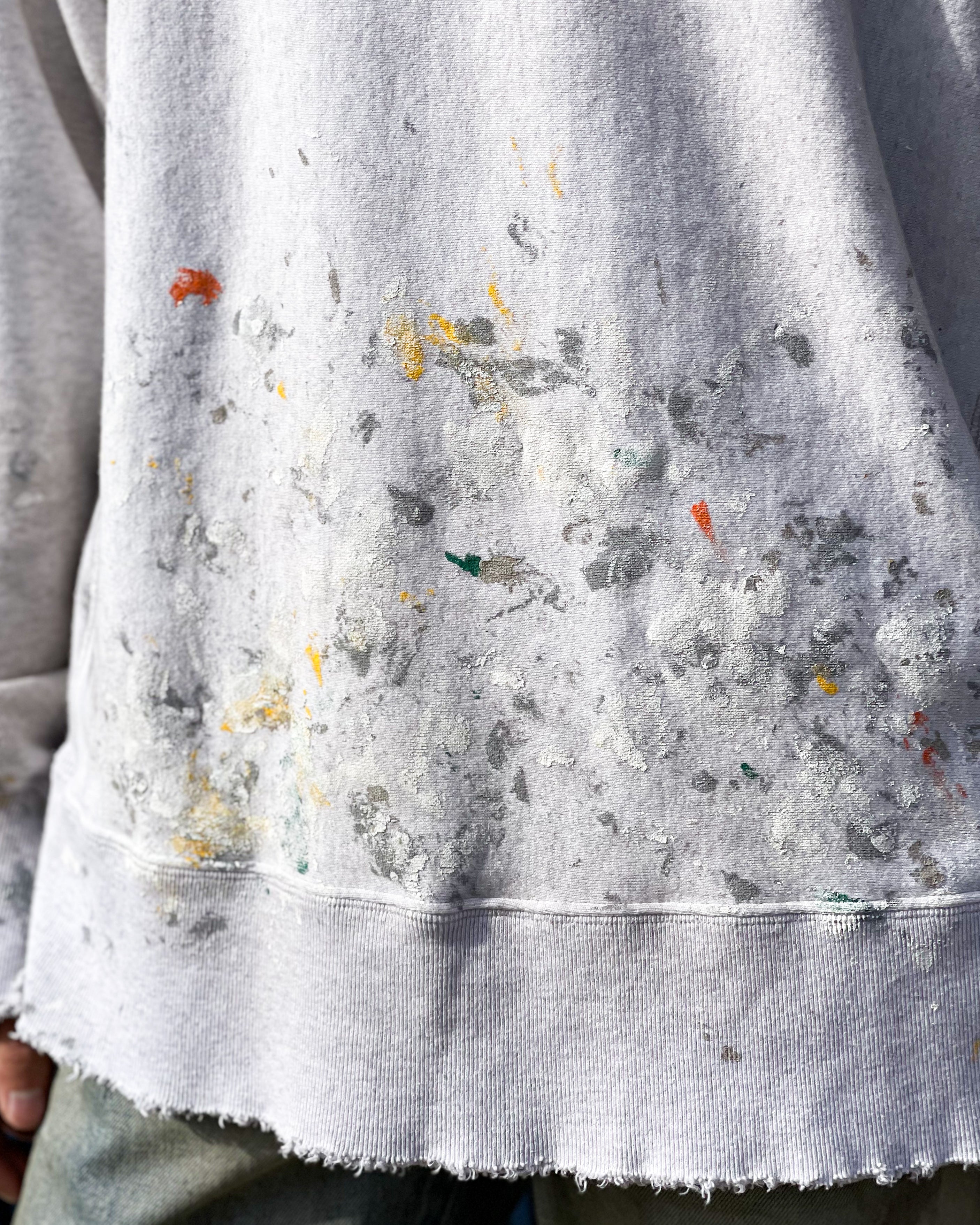 ANCELLM]HAND PAINTING SWEAT SHIRT - ASH GRAY – pan-kanazawa