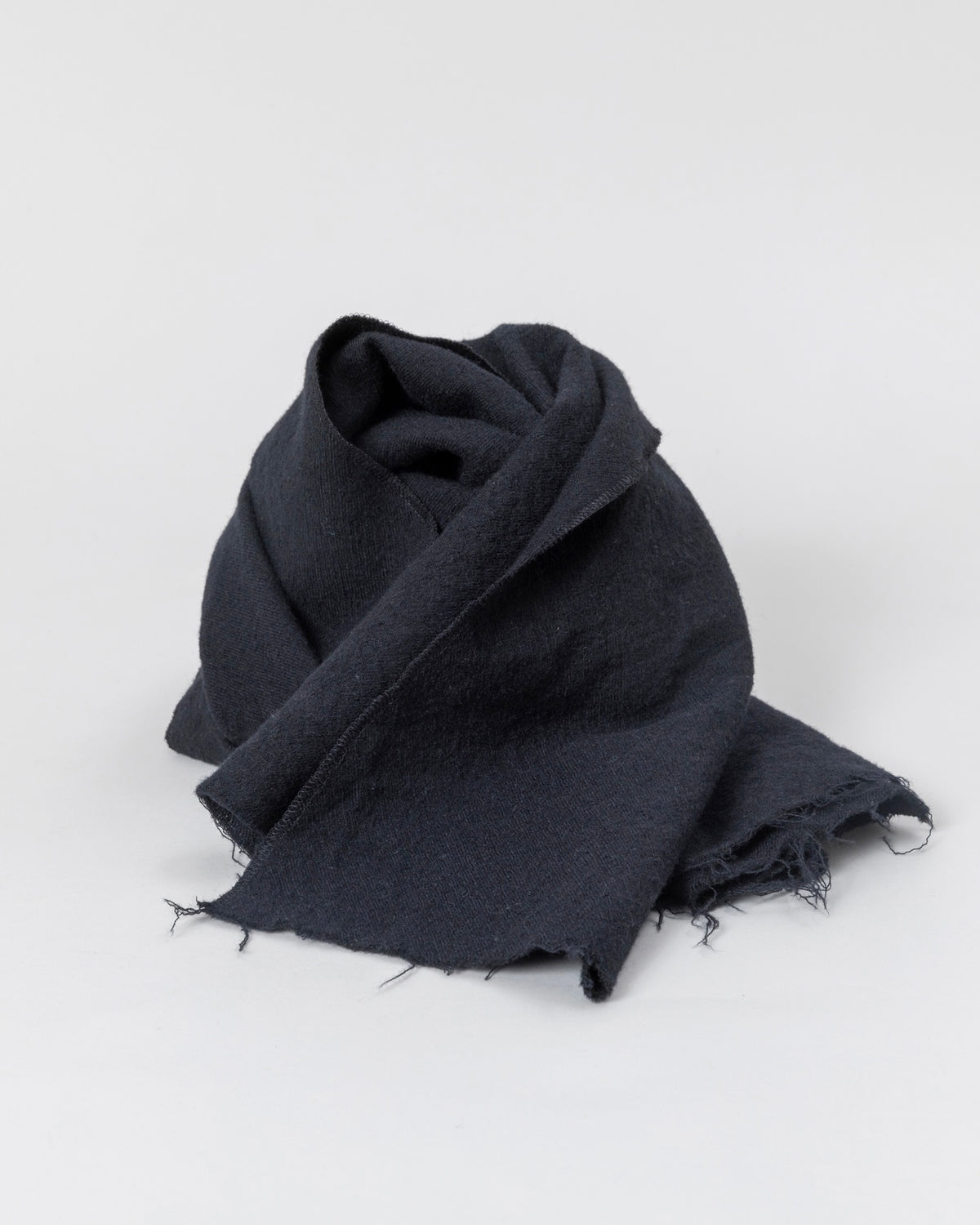 [ERA.] SHUKUJU WOOL MUFFLER - BLACK