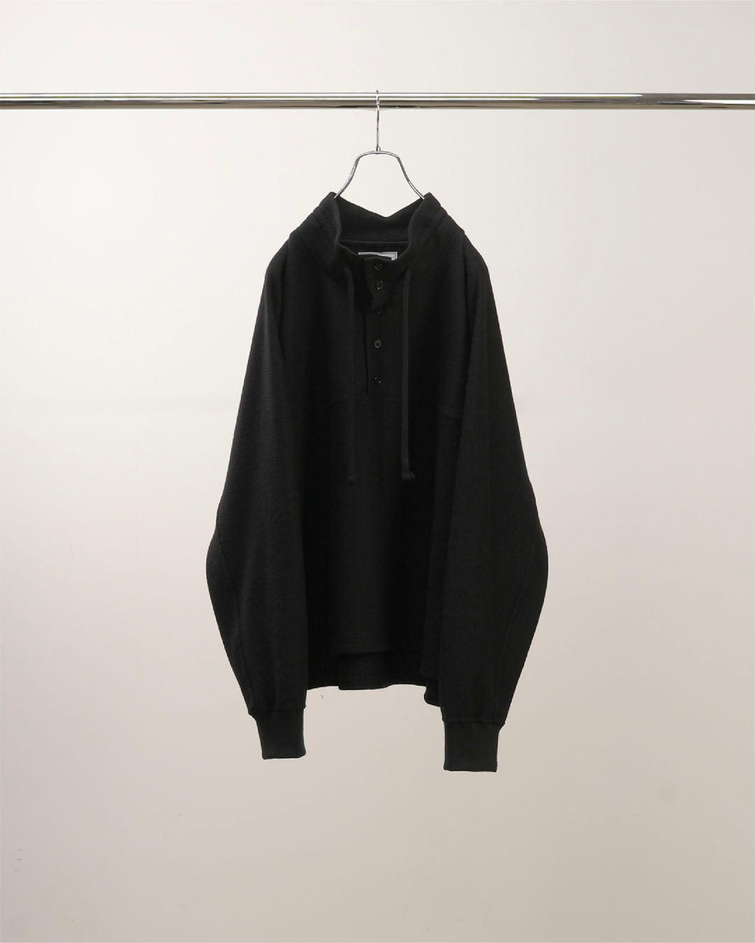 [ANCELLM] HENLEY PULL OVER SHIRT - BLACK