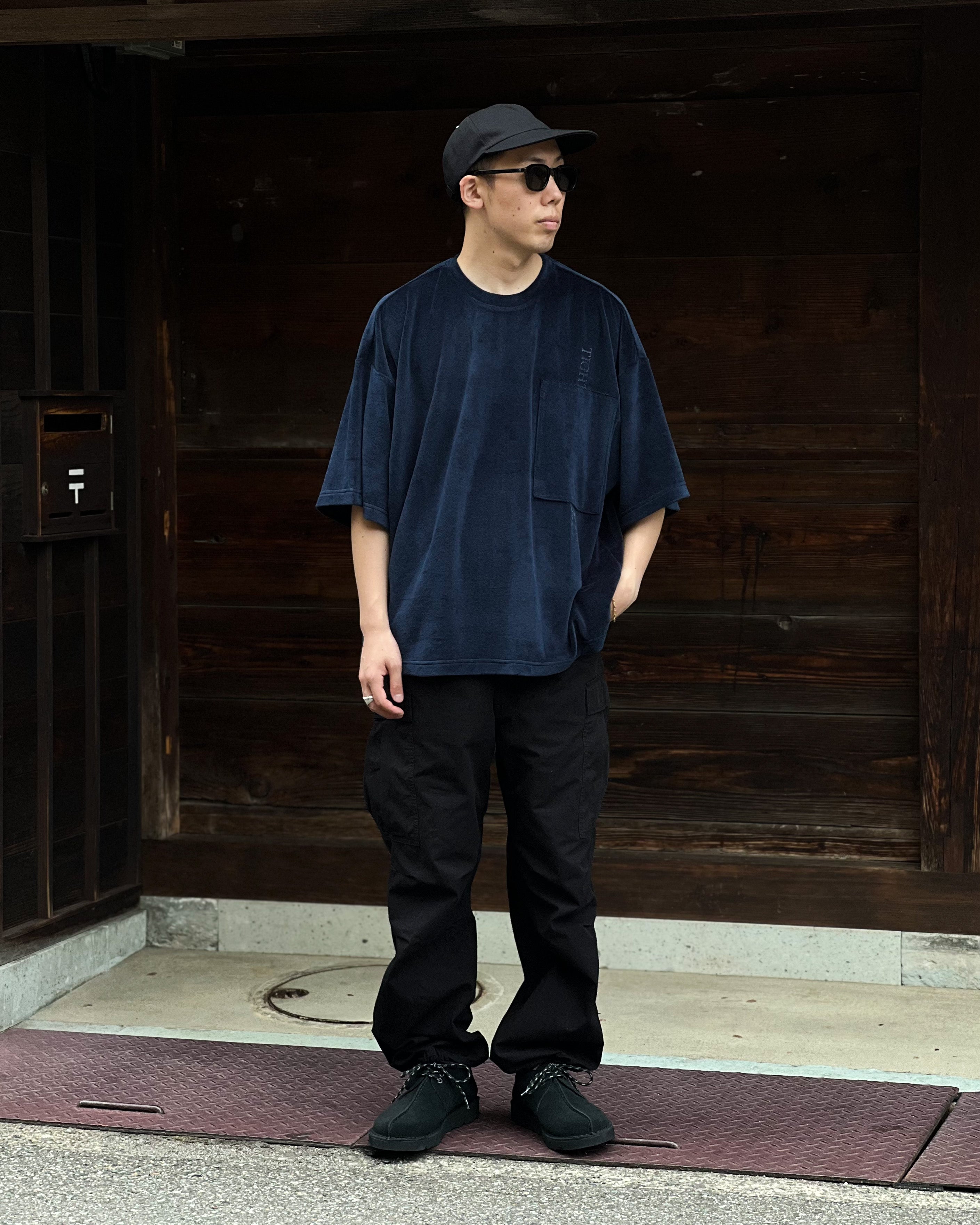 [TIGHTBOOTH] STRAIGHT UP VELOR T-SHIRT - NAVY