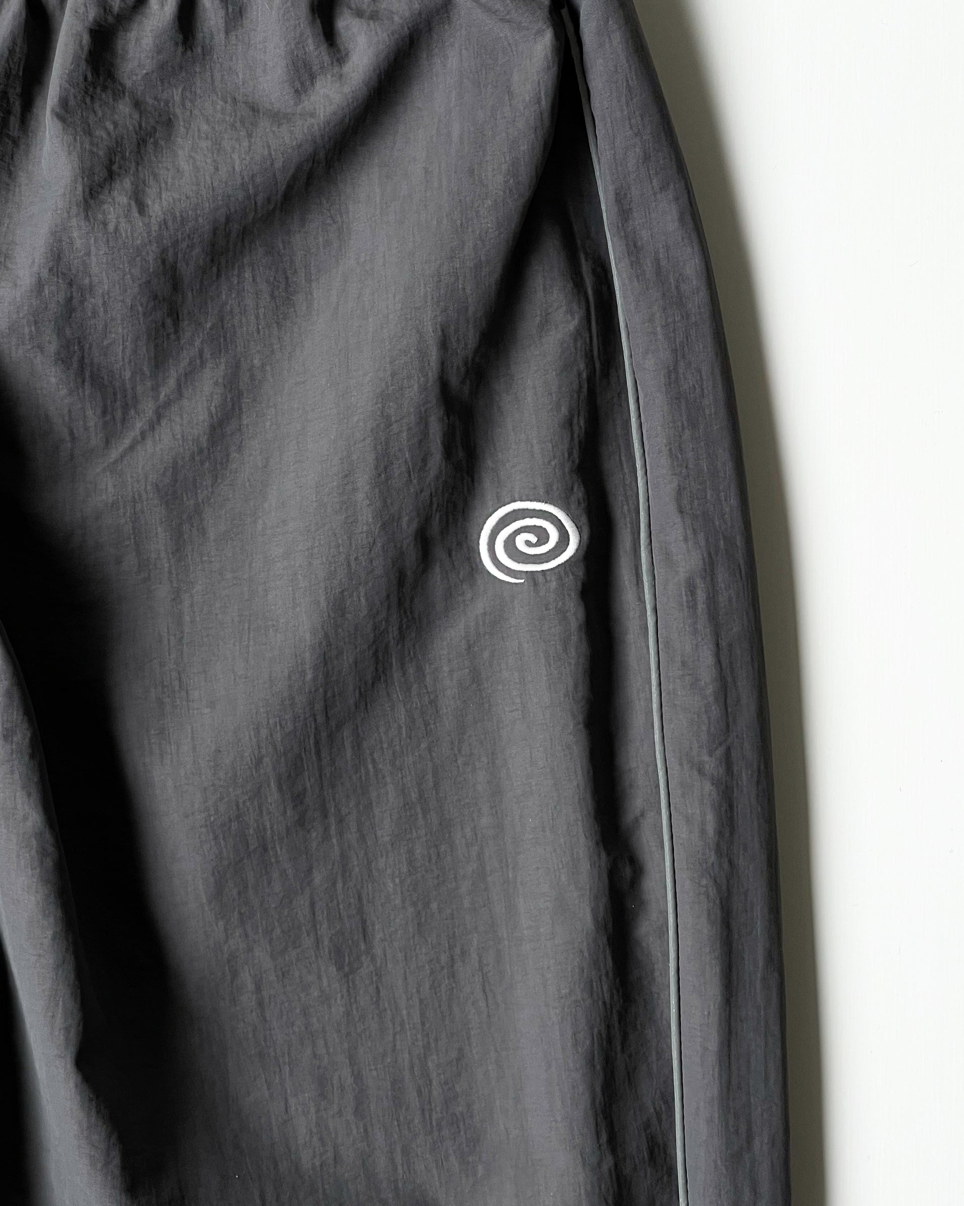 【SOL】NYLON TRACK PANTS PAN EXCLUSIVE - GRAY