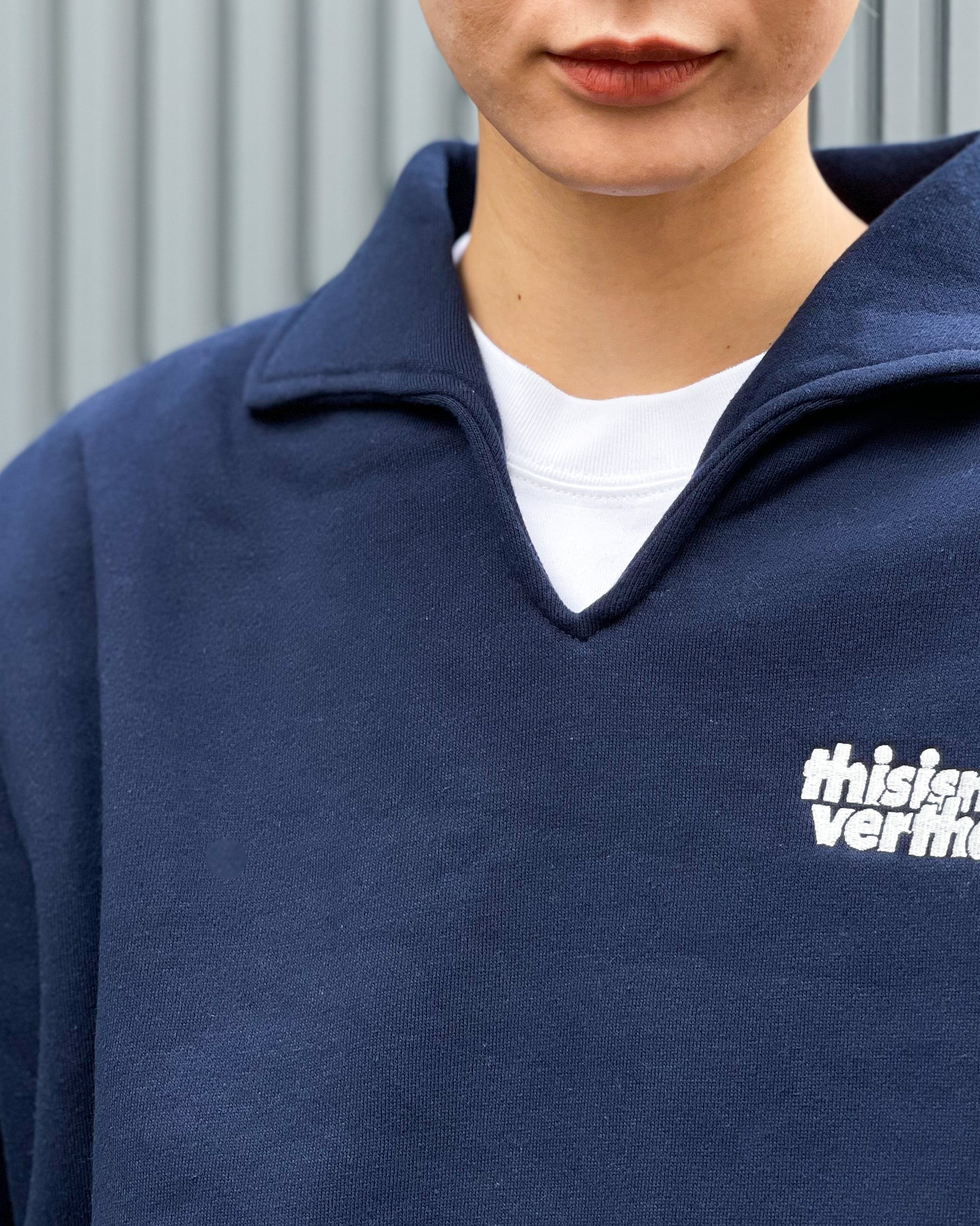 【THISISNEVERTHAT】OPEN COLLAR SWEATSHIRT - NAVY