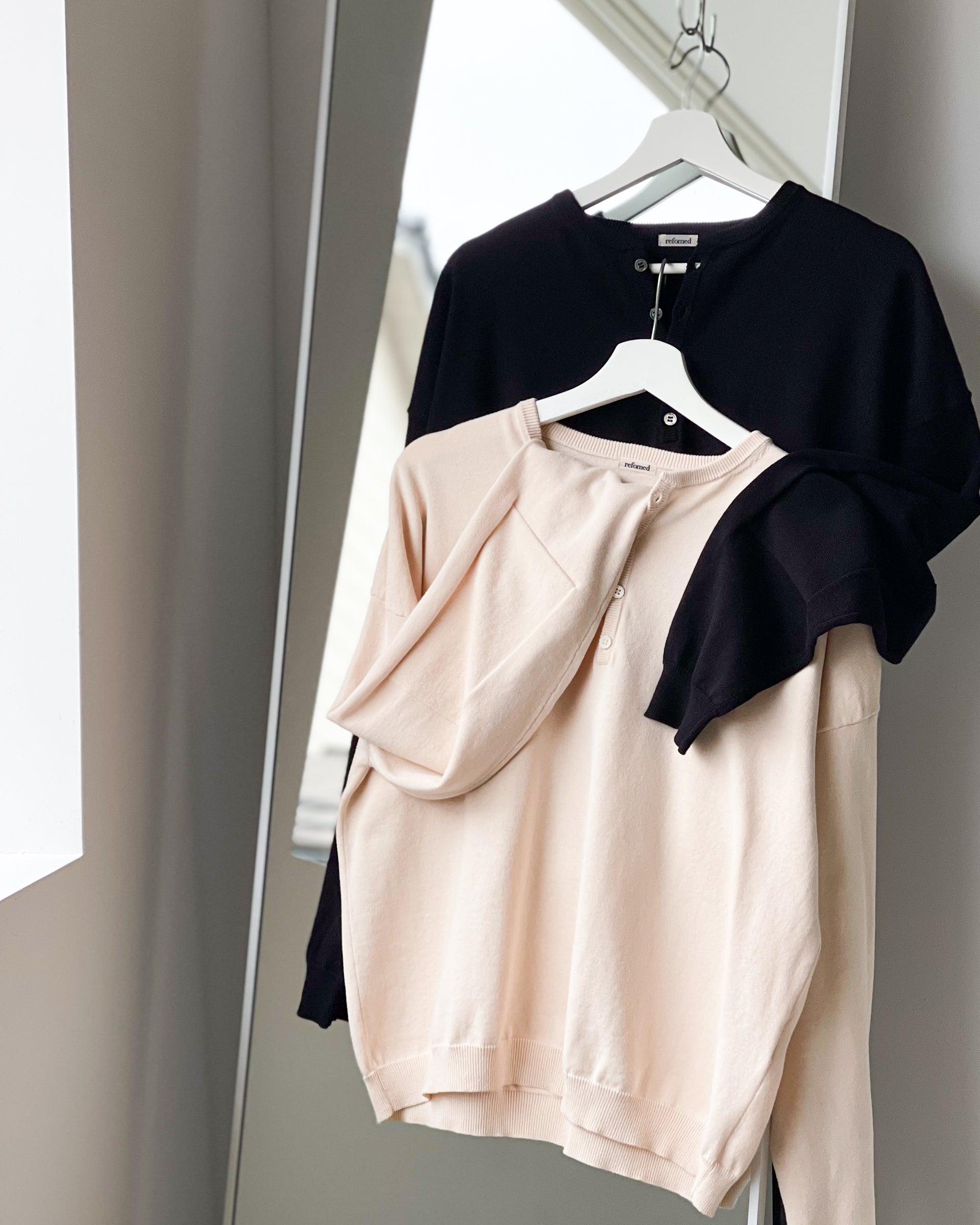 【REFOMED】OLD MAN HENLEY NECK KNIT - BEIGE