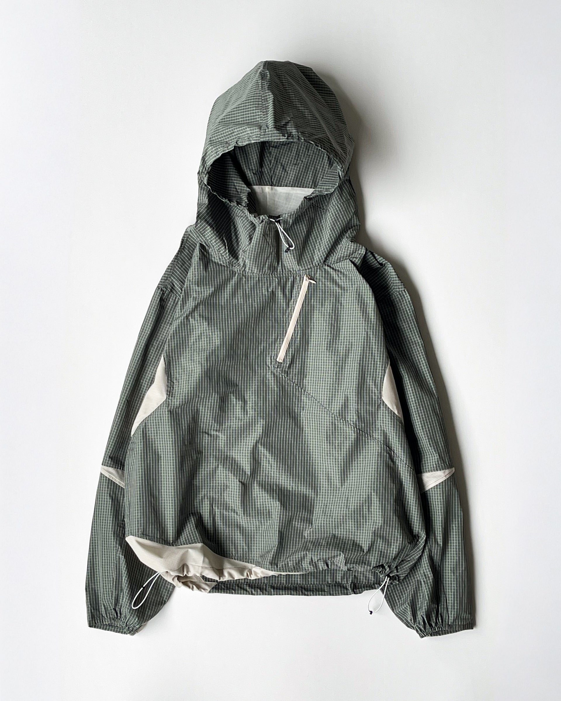 【PASTOR NOVA】INTEGRATED PACKABLE ANORAK - SAGE
