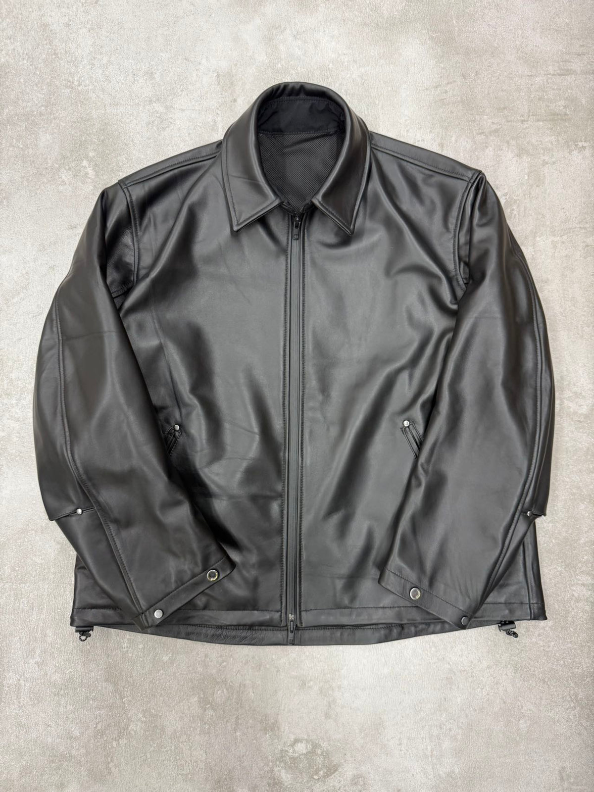 【PASTOR NOVA】DIAGONAL LEGACY JACKET - BLACK