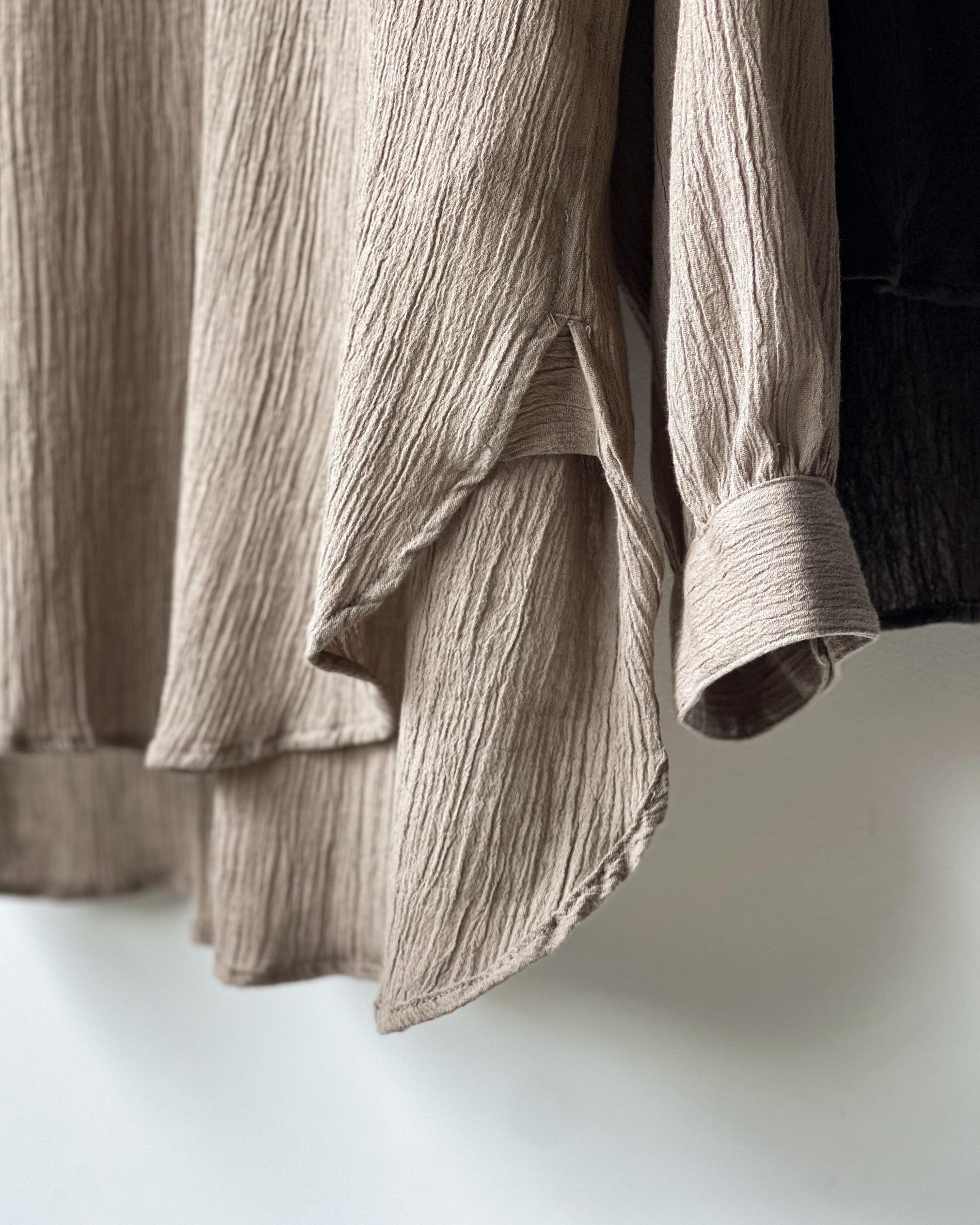 ANCELLM】CREPE HALF ZIP SHIRT - GREIGE