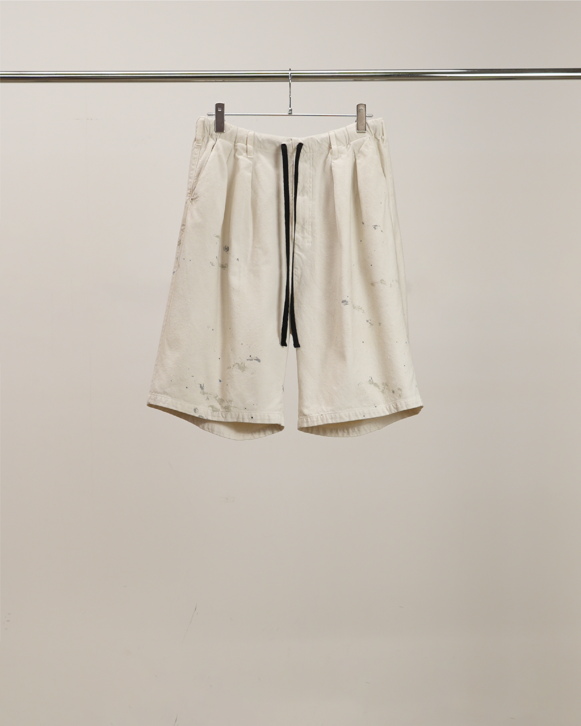 【ANCELLM】C/R DUCK SHORT PANTS - WHITE