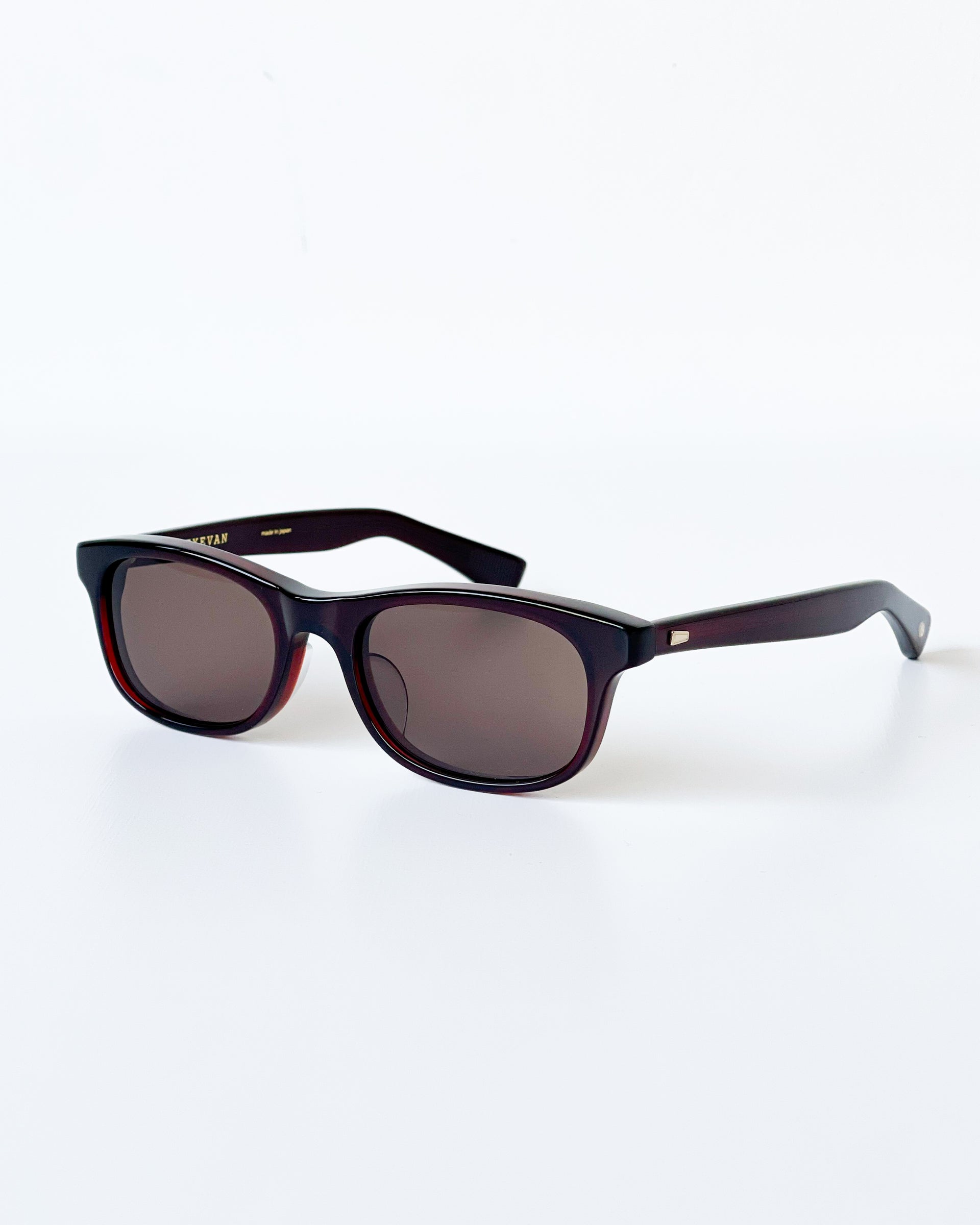 【EYEVAN】MATEO - DBE