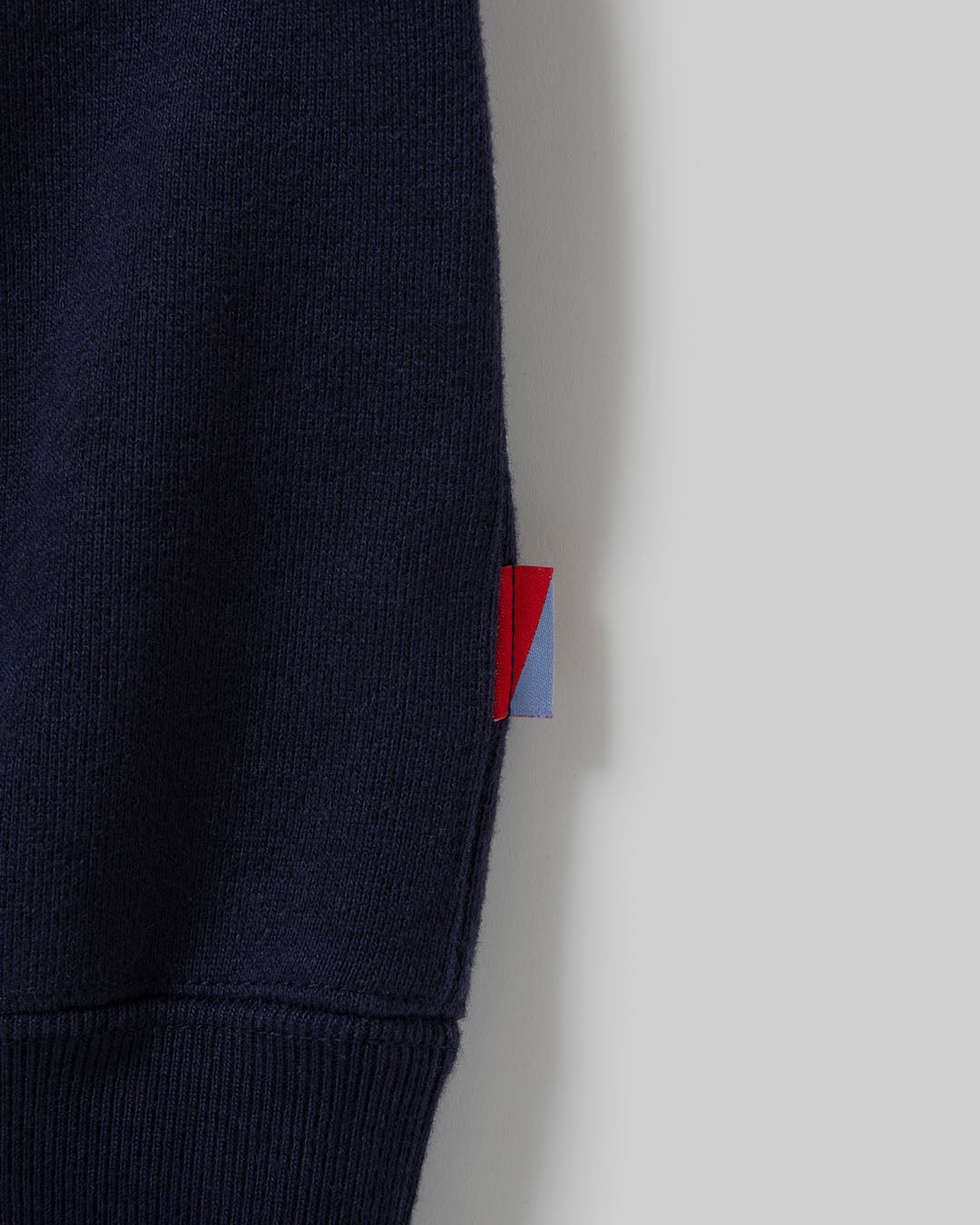 【NEVVER】GR7 HOODED SWEATSHIRT - NAVY