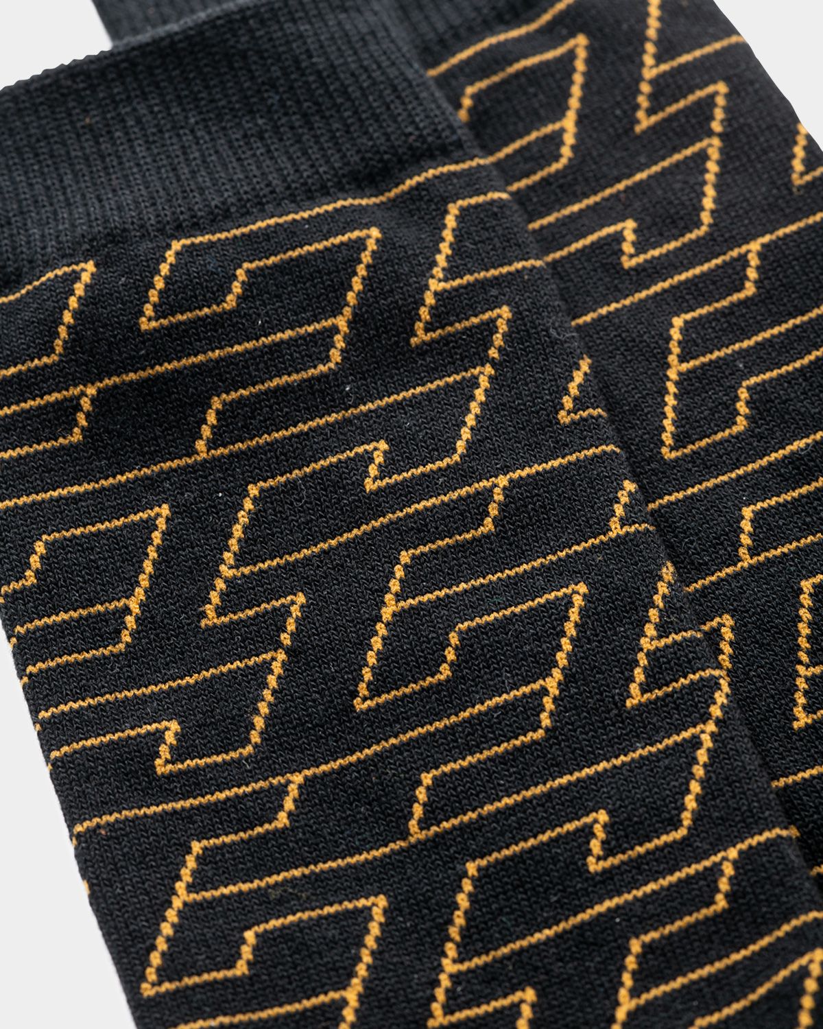 [TIGHTBOOTH] T JACQUARD SOCKS - BLACK