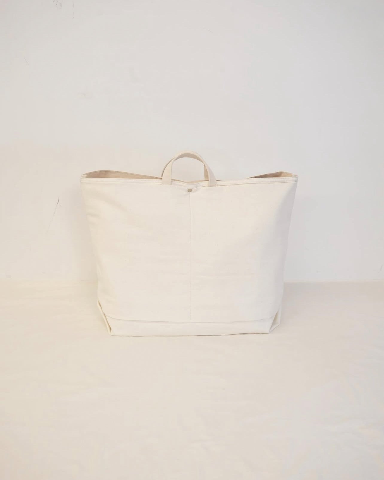 【ANCELLM】ANCELLM with This is a(n) C/R DUCK BAG - WHITE