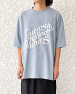 Load image into Gallery viewer, [TAUPE] CKN WAVE TEE - SAX
