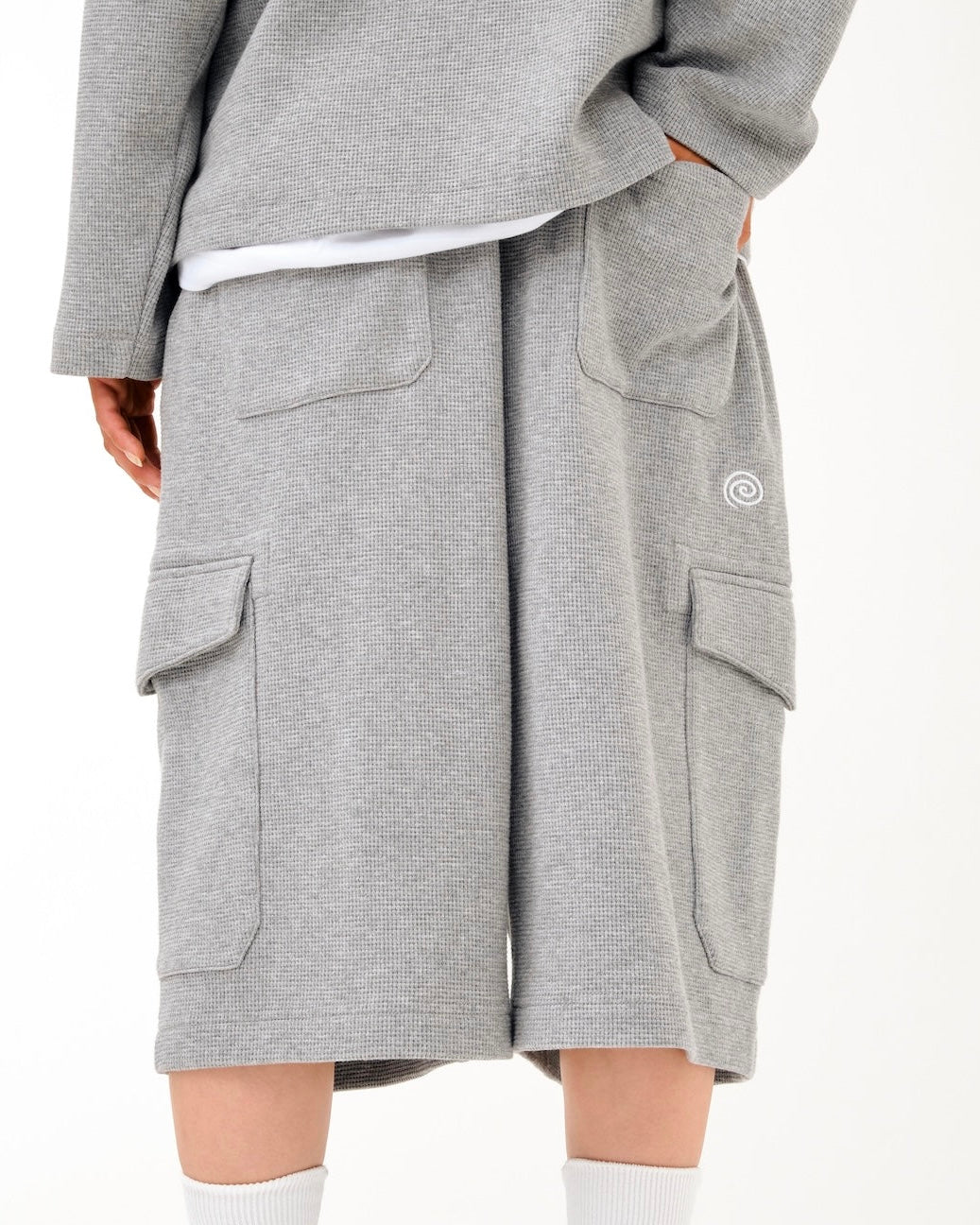 SOL】WAFFLE CARGO SHORTS - GRAY