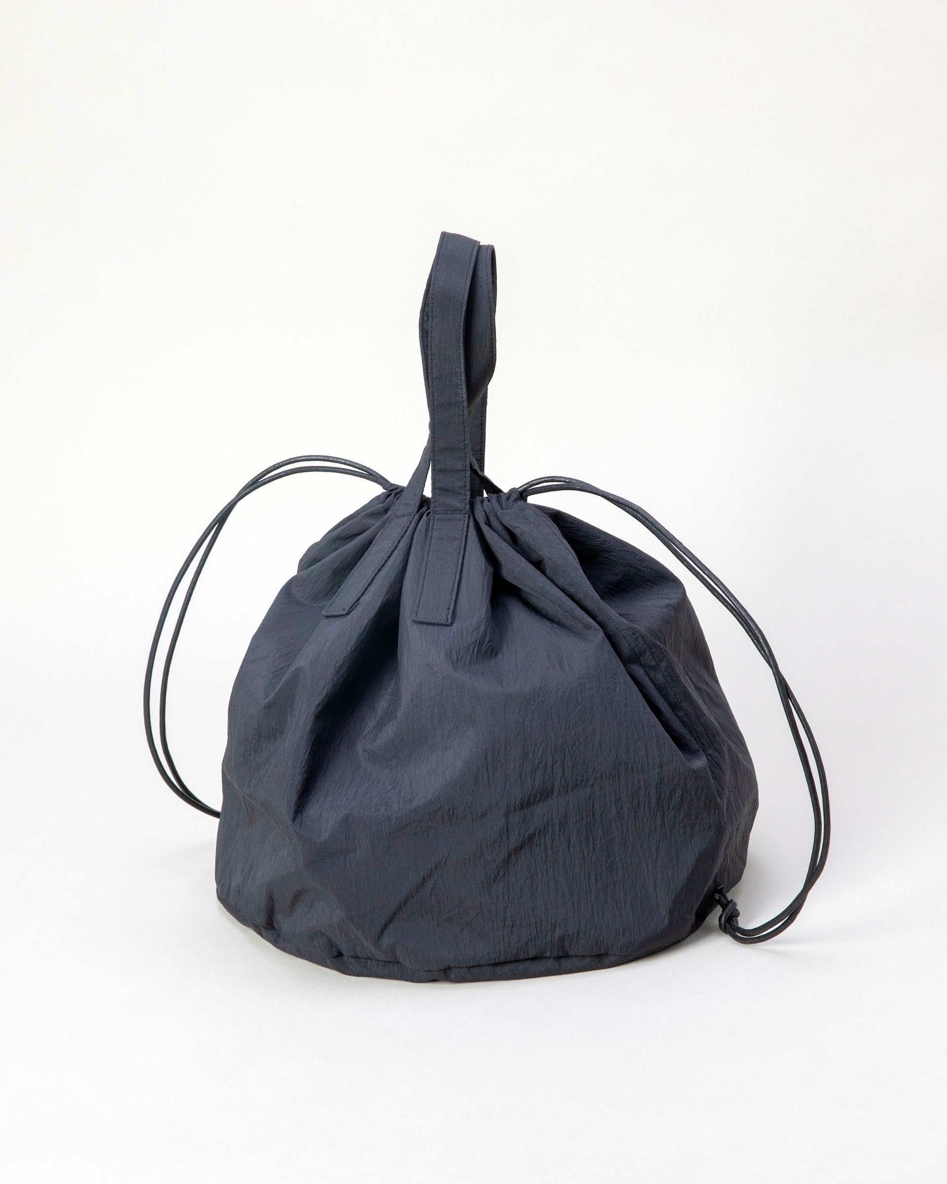[ERA.]SHRINK TAFFETA HELMET BAG - BLACK