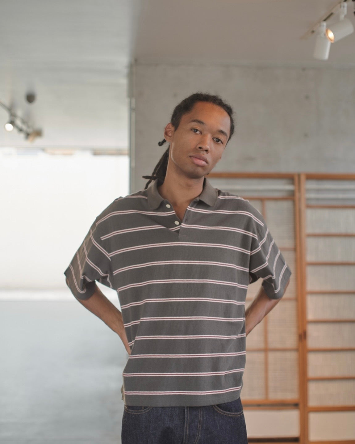 【REFOMED】OLD MAN POLO “BORDER” - CHARCOAL