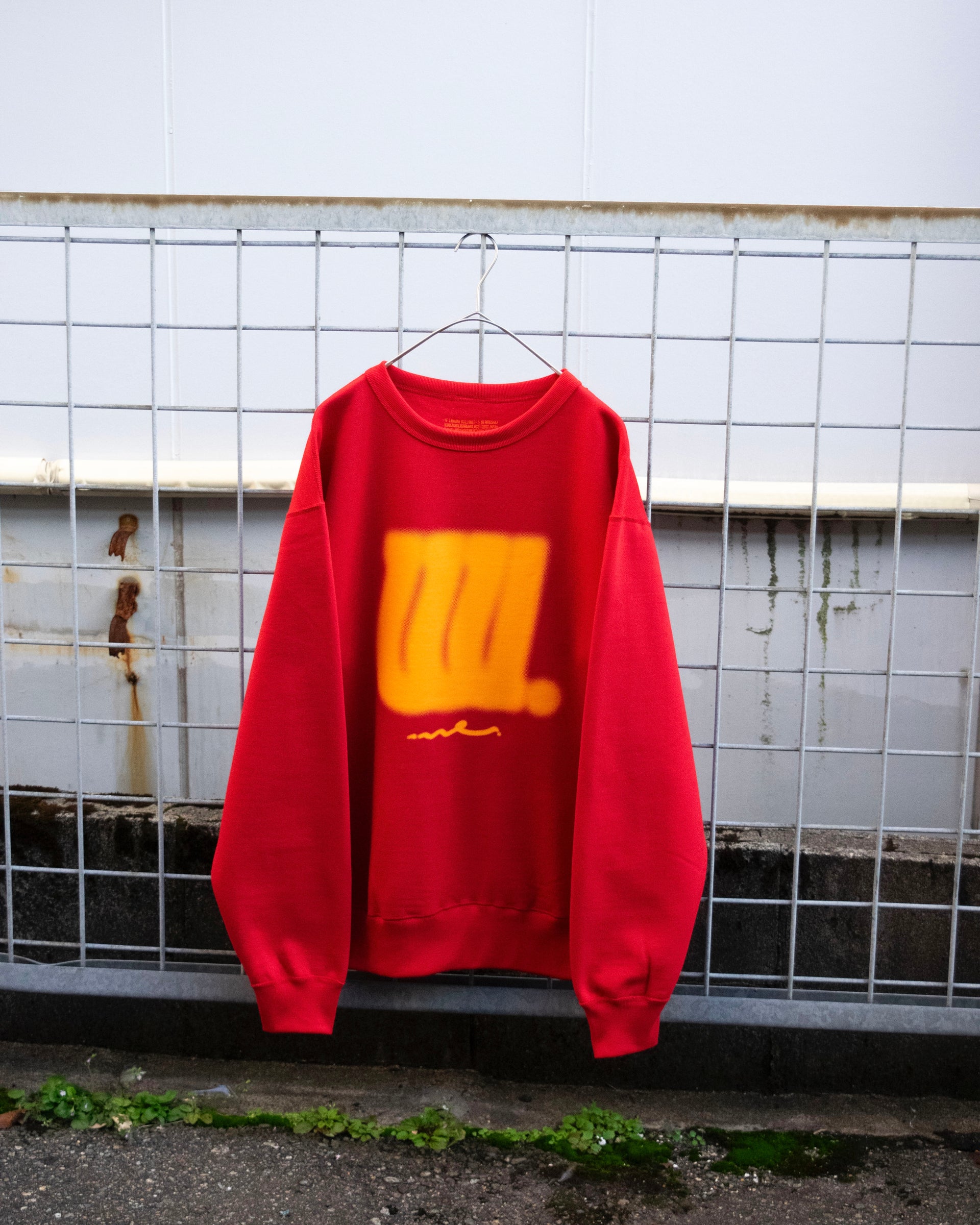 【WANNA FOUNDATION】HALF TONE DOT LOGO SWEAT - RED