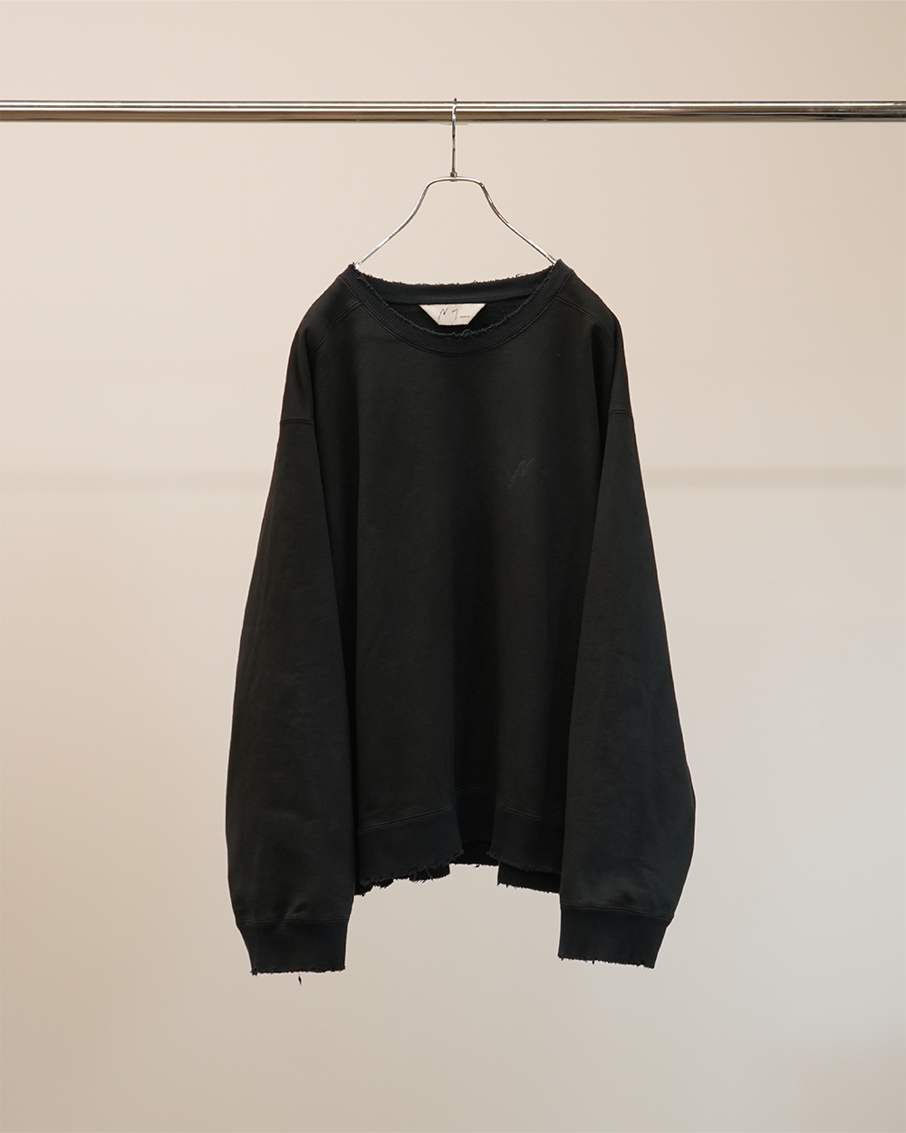 [ANCELLM] EMBROIDERY DYED LS T-SHIRT - BLACK