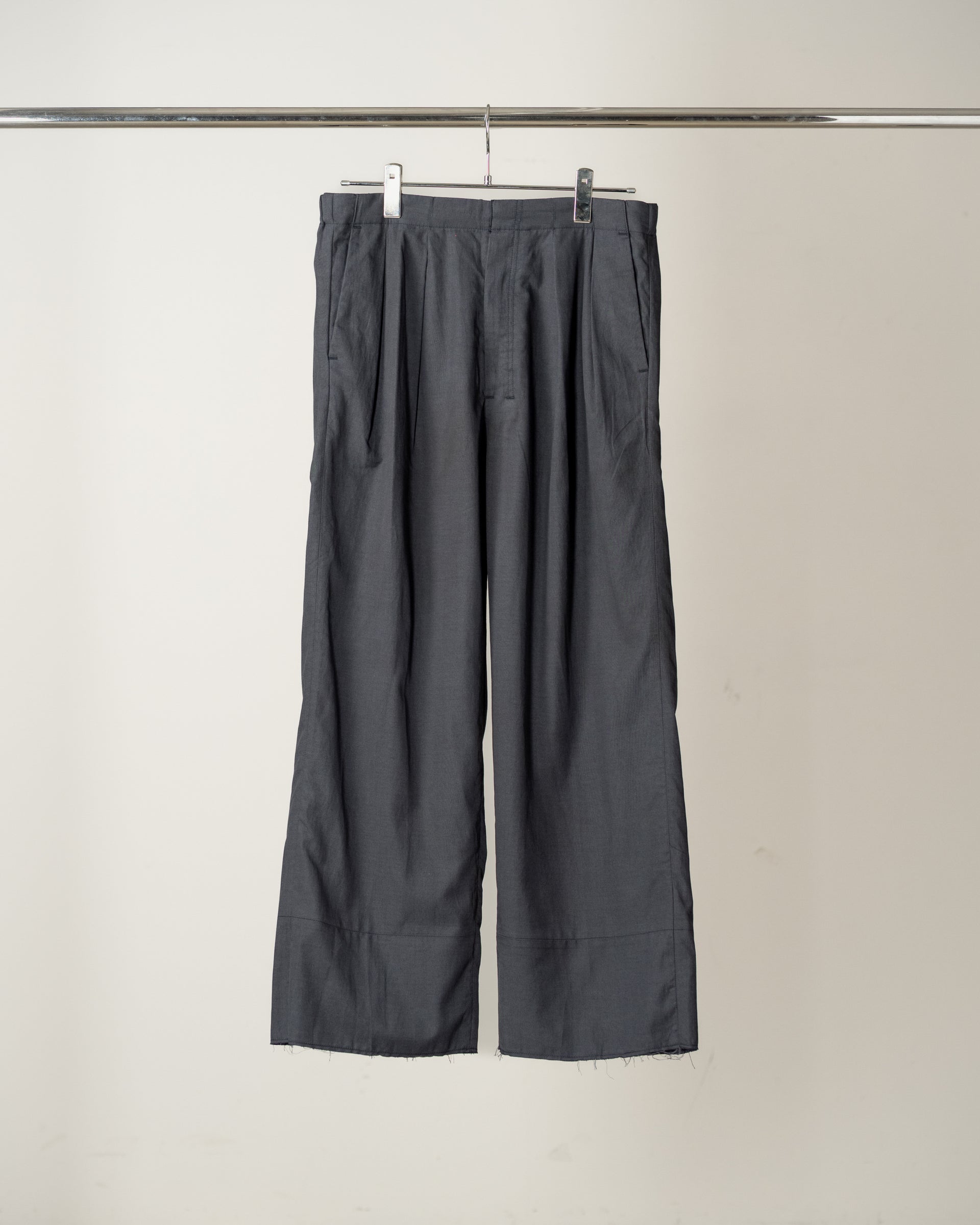 【ANCELLM】L/C TUCK EASY PANTS - NAVY