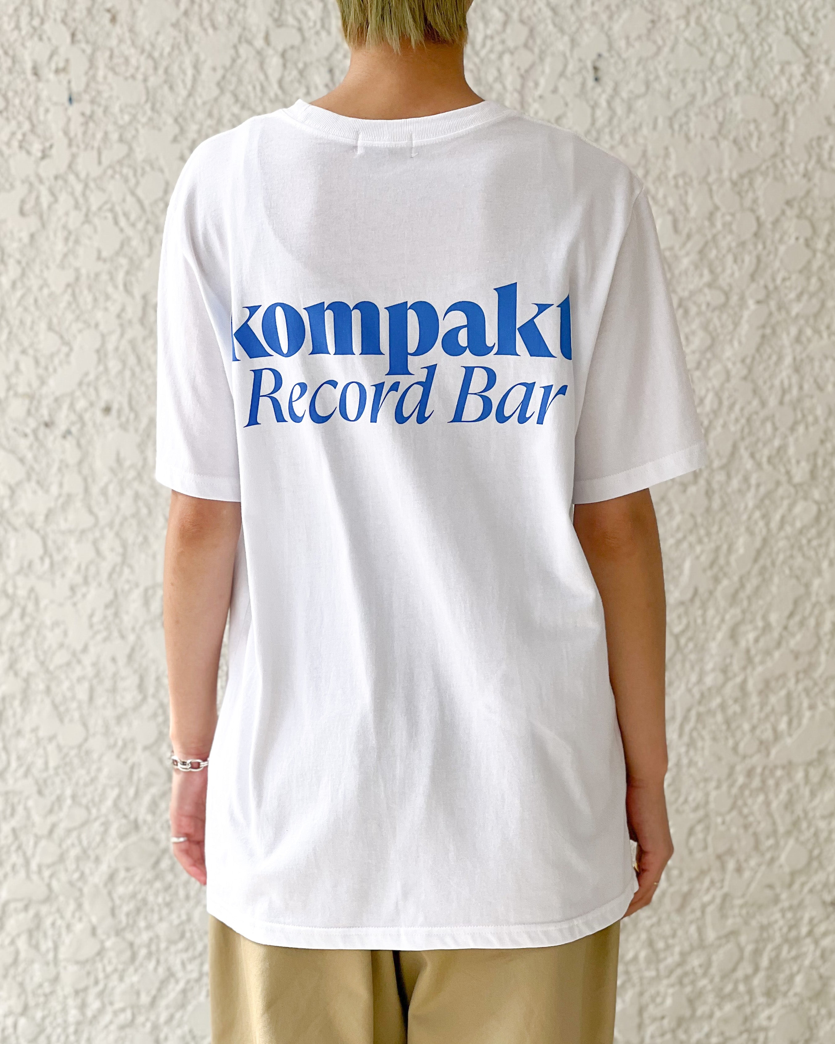 【KOMPACT RECOAD BAR】NEW SYMBOL T-SHIRT - WHITE/BLUE