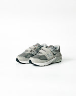 Load image into Gallery viewer, [NEW BALANCE]PV990GL6 - GRAY
