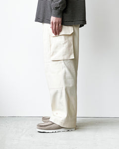 blurhms ROOTSTOCK] COTTON SERGE 47 PANTS - IVORY – pan-kanazawa