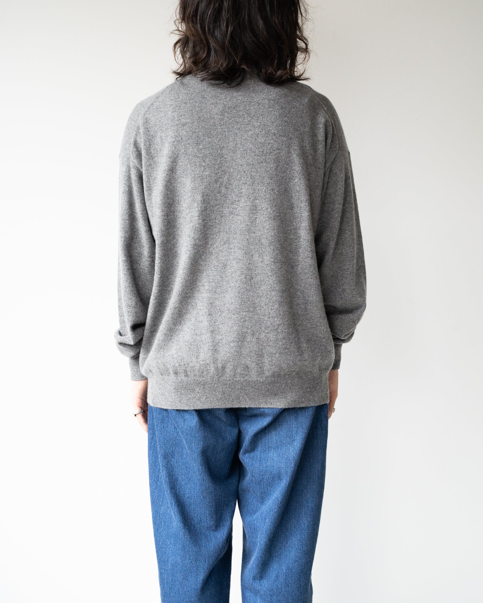 【BODHI】PLAIN CASHMERE SWEATER - GRAY