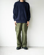 Load image into Gallery viewer, [BODHI] PLAIN CASHMERE SWEATER - NAVY
