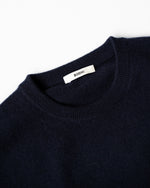 Load image into Gallery viewer, [BODHI] PLAIN CASHMERE SWEATER - NAVY
